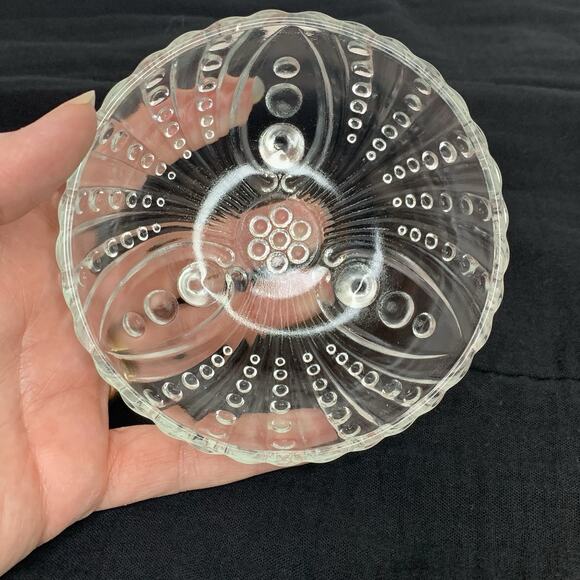 2 Anchor Hocking Depression Glass Berry Bowls Footed Burple Bubble Pattern 4.5” - Picture 6 of 9